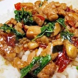 ข้าวกระเพราไก่