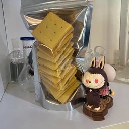 ปังกรอบชีส ไส้แยมสับปะรด