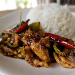 ข้าวพริกเผาหมู