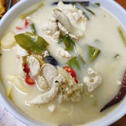 ต้มข่าไก่