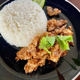 ข้าวหมูกระเทียม