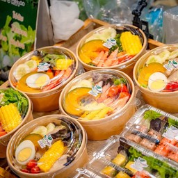 สลัดไข่ต้ม