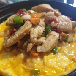 ข้าวไข่ข้นไก่คั่วพริกเกลือ