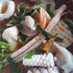 ก๋วยเตี๋ยวต้มยำพริกเผา