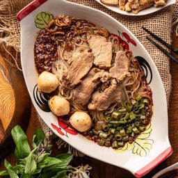 เตี๋ยวเรือน้ำตกเนื้อ