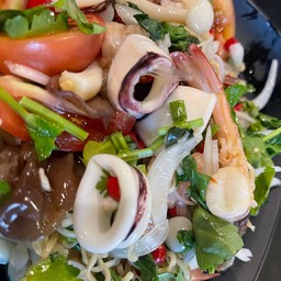 ยำมาม่าทะเล