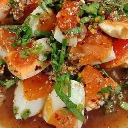 ลาบไข่ต้มหมูสับ