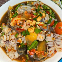 ส้มตำ ยำ แสบดาก