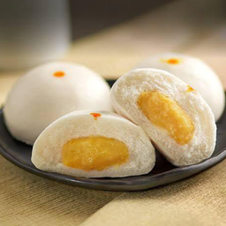 [อร่อยซ่ากับโค้ก] Mini เปาไส้ครีมคัสตาร์ด ( ชุด 4ลูก) +  โค้ก ออริจินัล (กระป๋อง)