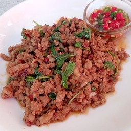 กะเพราหมูสับเป็นกับข้าว2คน