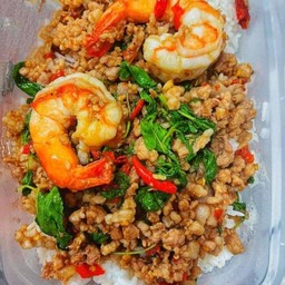 ผัดกะเพรากุ้ง+หมูสับ ราดข้าว