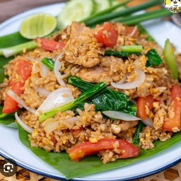 ข้าวผัดรถไฟไก่