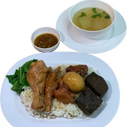 ข้าวหน้าไก่ตุ๋น