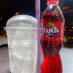 เเฟนต้าน้ำเเดง450ml+น้ำเเข็งพร้อมเเก้ว