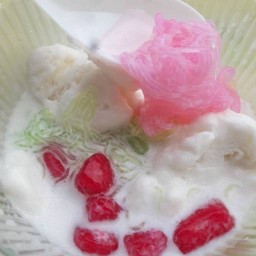 รุ่งเรือง เต้าทึงเย็น ทับทิมกรอบ ก๋วยเตี๋ยวไก่มะระ ประชาอุทิศ