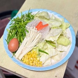 ผักใหญ่ รวม วุ้นเส้นหมูกระทะ ไข่