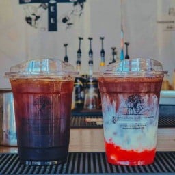 Tree Home Coffee Slow Bar นิคมพัฒนา