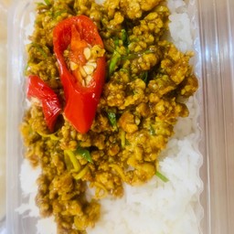 ข้าวราดคั่วกลิ้ง