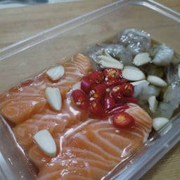 Shrimp And Salmon Marinated In Fish Sauce