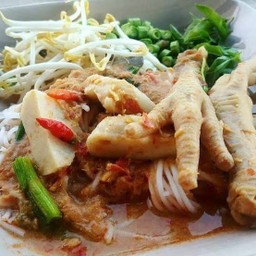 ขนมจีนแกงป่าขาไก่