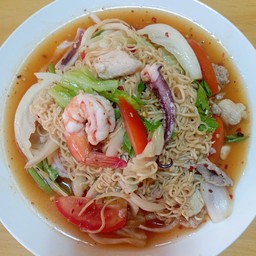 ยำมาม่ารวมมิตร(ใช้เส้นไวไว)