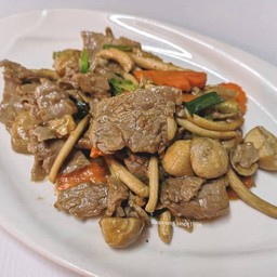 เนื้อสันในผัดน้ำมันหอย