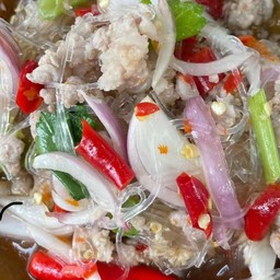 ยำวุ้นเส้นหมูสับ