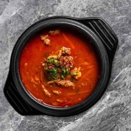 Spicy Beef Soup (Yukgaejang)