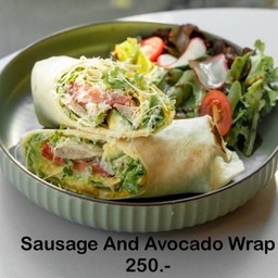 Sausage And Avocado Wrap - แร็ปไส้กรอกหมู