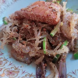 Spicy Lime Salad With Fresh Shrimp, Salmon And White Seaweed