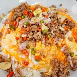ข้าวไข่รวนหมูสับพริกกระเทียม