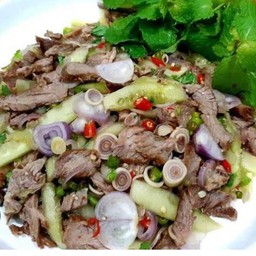 พล่าเนื้อชิ้น