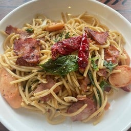 สปาเก็ตตี้ผัดพริกแห้ง