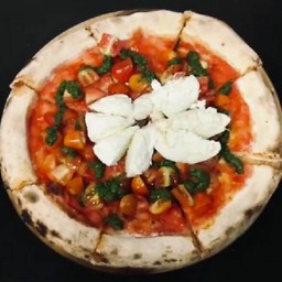 Caprese  Pizza / พิซซ่าคาเปรซ