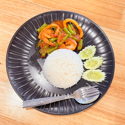 ข้าวผัดพริกแกงทะเล