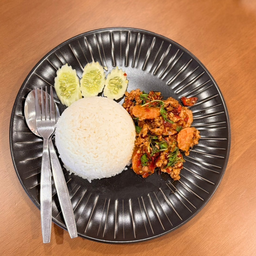 ข้าวผัดกะเพราแหนมหมูสับ