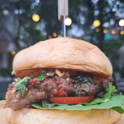 Spicy pork basil cheese burger