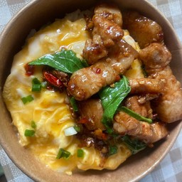 ข้าวไข่ข้น-กะเพราหมูสามชั้น