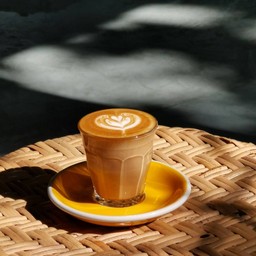 BLACK HONEY LEMON (iced)