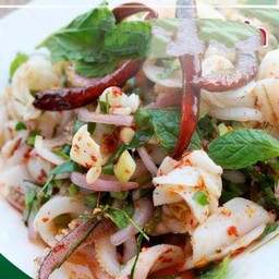 พล่าปลาหมึก