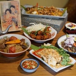 โปรโมชัน ลด 30% เซ็ทหนำเลี้ยบหมูสับ ต้มบ๊วยกระเทียมดองหมูสับ