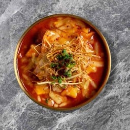 Spicy Tobokki with bacon and cheese