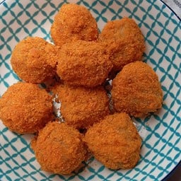 ไก่ป๊อบวิงซ์แซ่บ