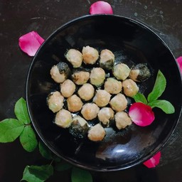 B2 ขนมจีบสาหร่าย 10 ลูก