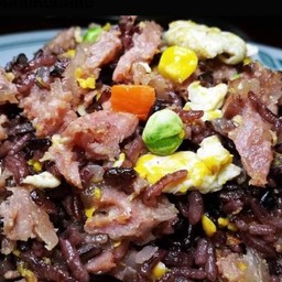 ข้าวไรซ์เบอร์รี่ผัดแหนม