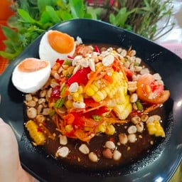 ตำข้าวโพดไข่เค็ม