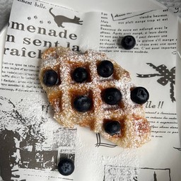 ครอฟเฟิล บลูเบอร์รี่ไอซิ่ง