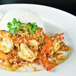 ข้าวกุ้งกระเทียม