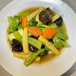 ผัดผักรวมมิตร