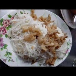 เส้นหมี่ลวก